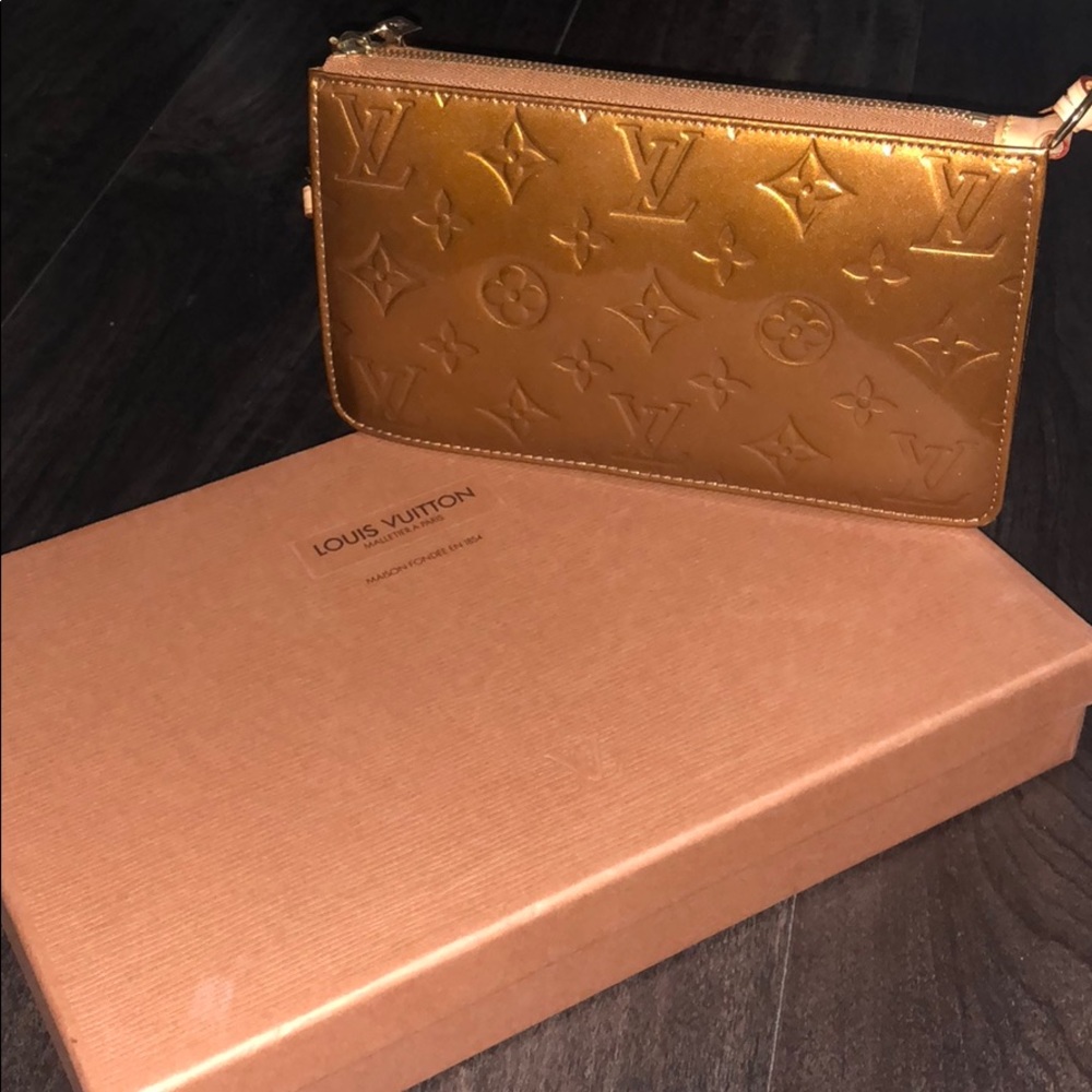 Louis Vuitton mini shoulder bag